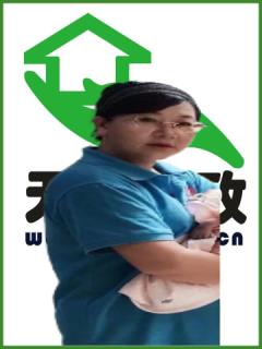 住家保姆:育兒嫂。做家務:全職帶孩子