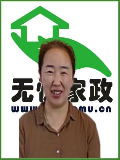 育兒嫂。做家務:全職帶孩子